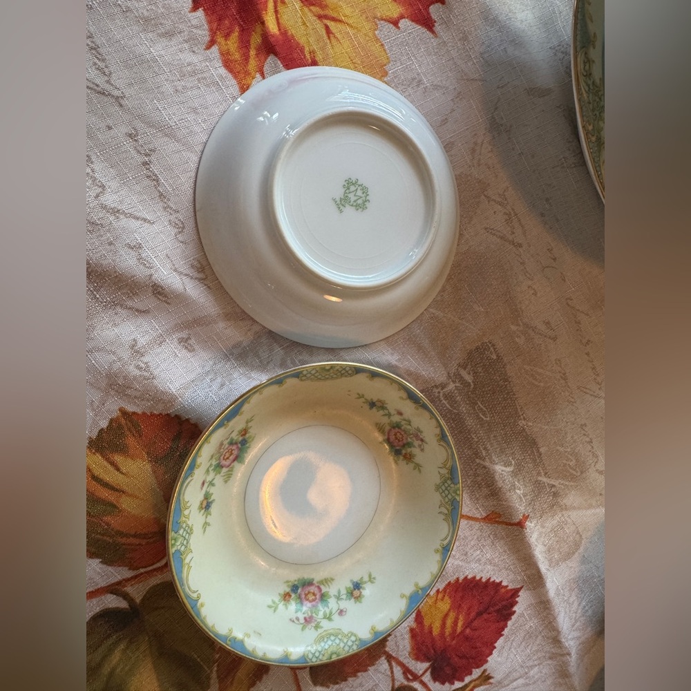 Noritake desert bowls